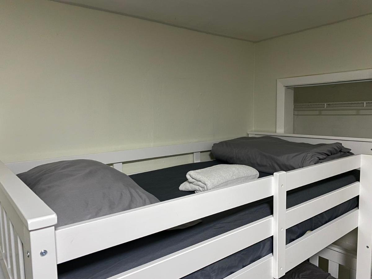 Single Size Top Bunk Bed - Mixed Shared Room Miami Springs Exterior foto